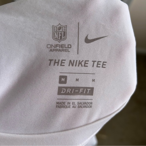 Nike Dri-Fit Kansas City Chiefs Tee Size Medium - Picture 6 of 6